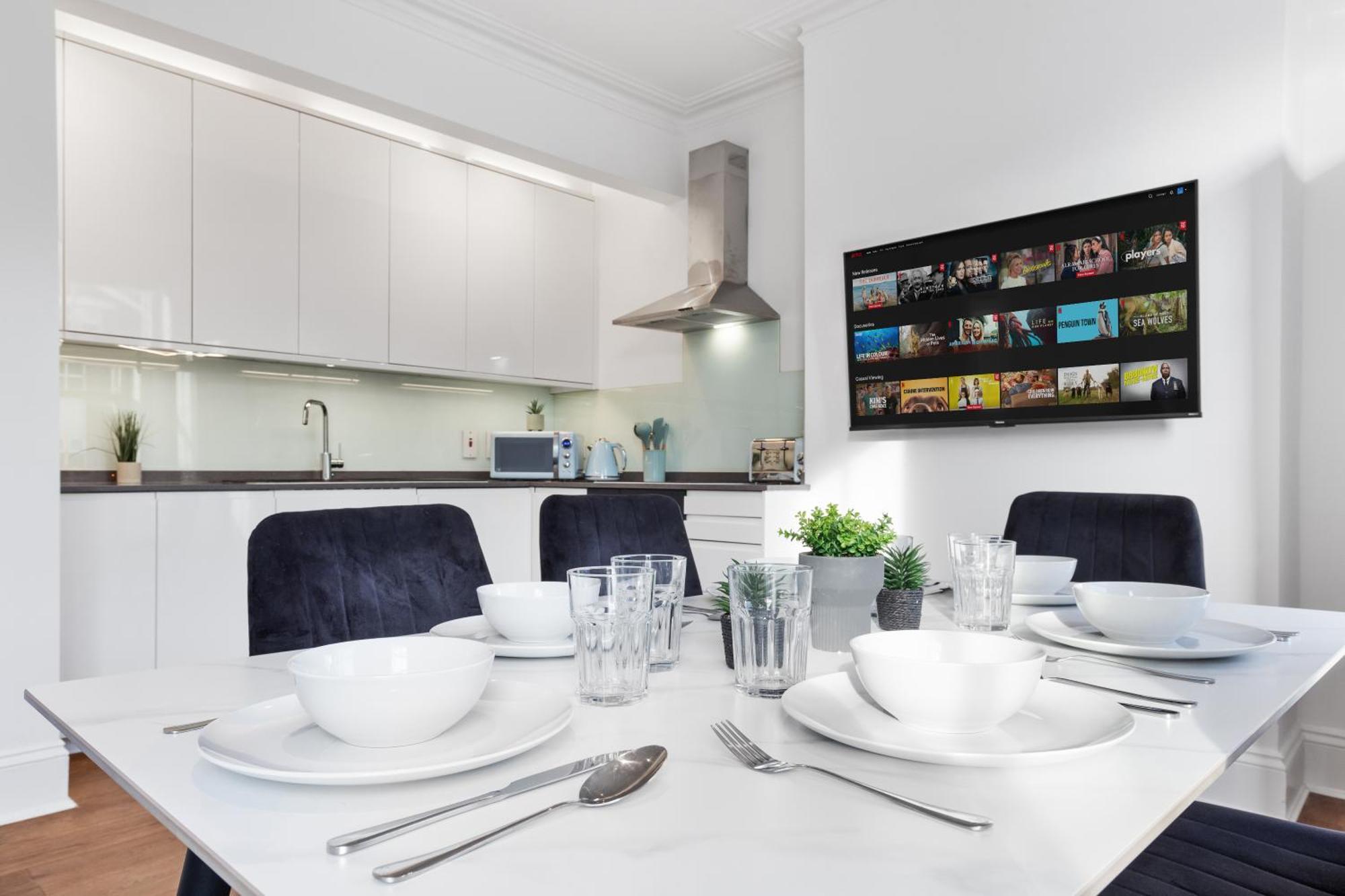 Luxury 4 Bedroom Flat With Stunning Shard View From Terrace In Central London! Next To Station, Sleeps 9 Exterior photo